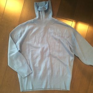 Banana Republic  turtle neck in beautiful blue